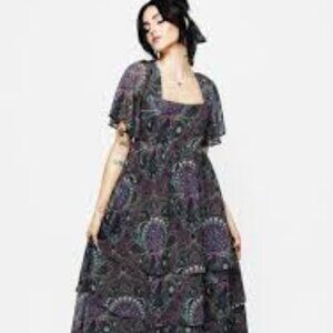 Clarette Chiffon Angel Sleeve Tiered Gown size 8US